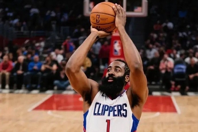 快船引进保罗前征得哈登同意，后场协同再添保障