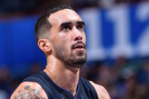 广东男篮接近签约奎因：前火箭锋线的CBA救赎之旅